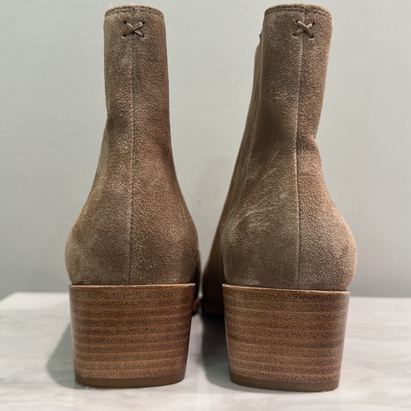 Rag & Bone Rover Suede Chelsea Boot Camel Taupe Almond Toe Ankle Booties Slip On - Picture 11 of 15